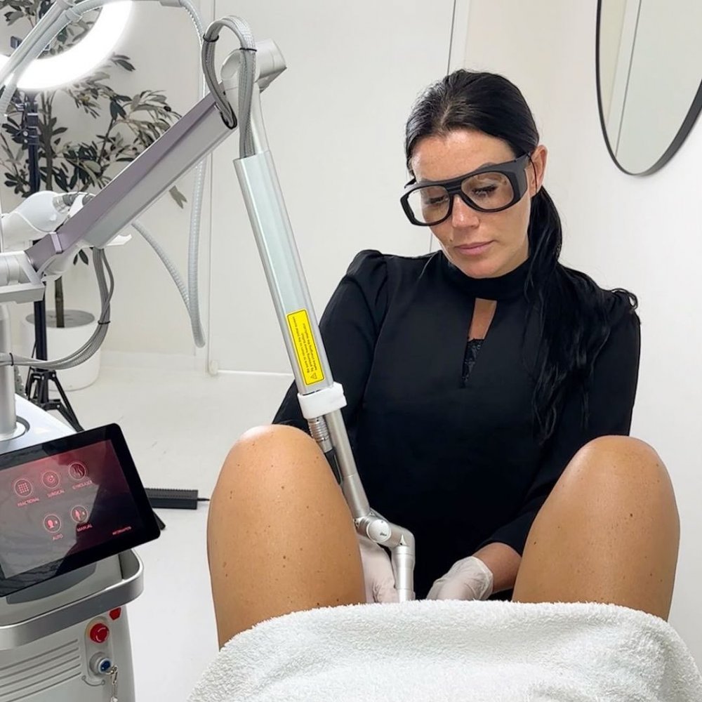 Dr. Munoz Paris