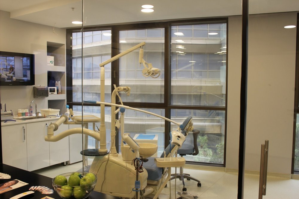 Dr. Sait Gezer